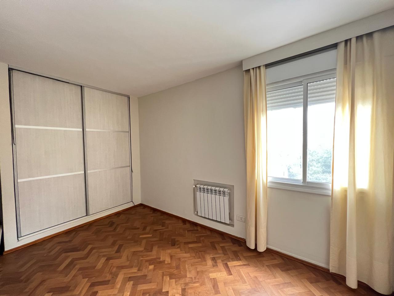 PISO EN VENTA BARRIO CENTRO CON COCHERA- APPTO CREDITO BANCOR.