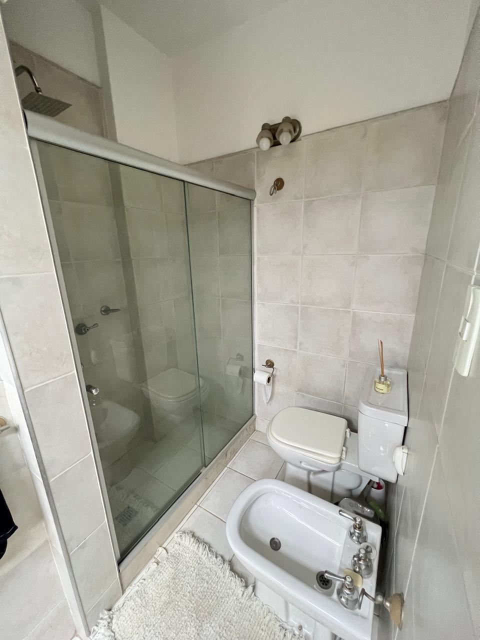 PISO EN VENTA BARRIO CENTRO CON COCHERA- APPTO CREDITO BANCOR.
