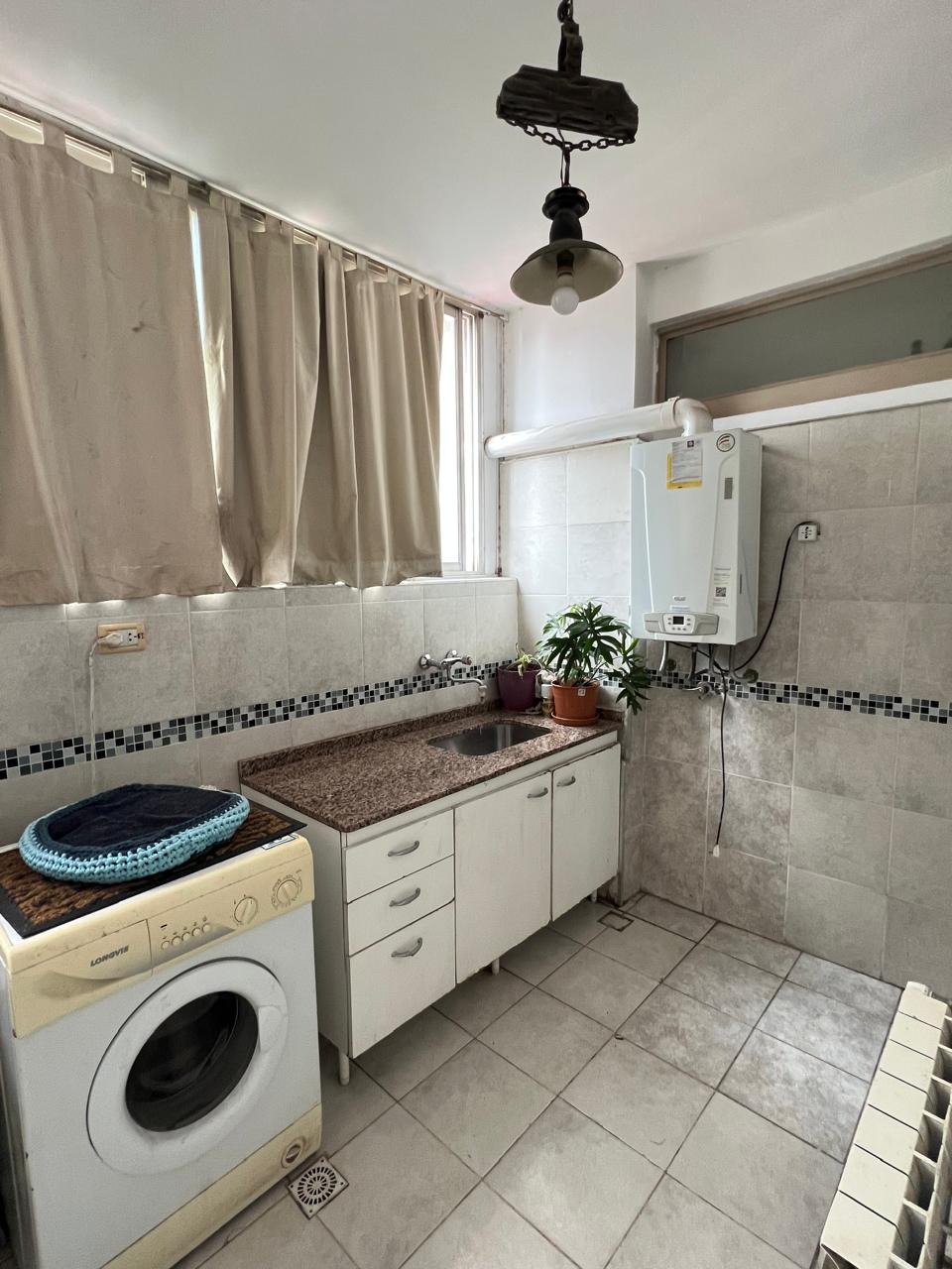 PISO EN VENTA BARRIO CENTRO CON COCHERA- APPTO CREDITO BANCOR.