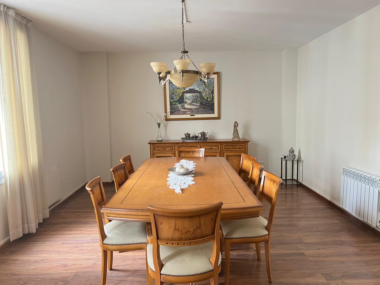 PISO EN VENTA BARRIO CENTRO CON COCHERA- APPTO CREDITO BANCOR.