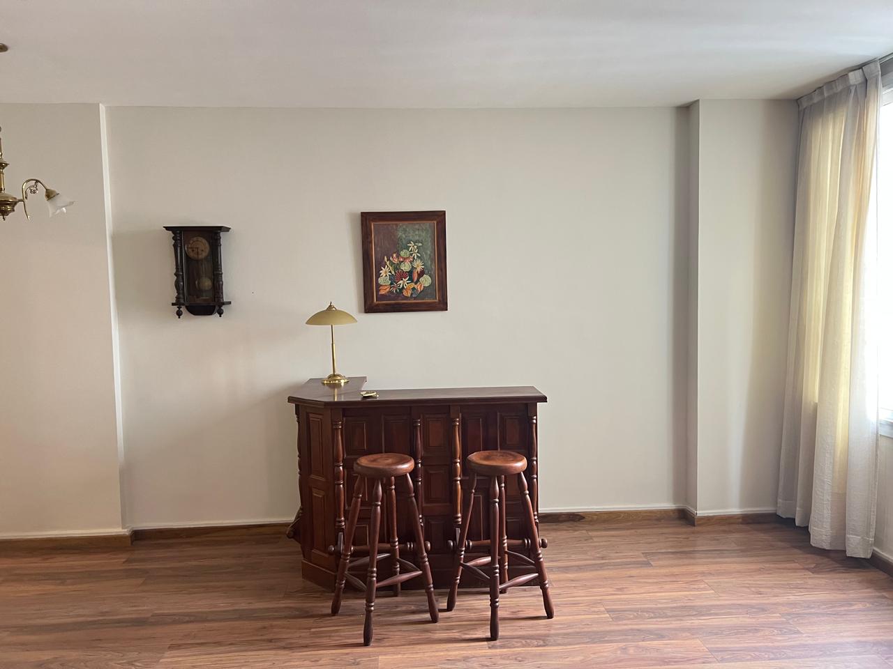 PISO EN VENTA BARRIO CENTRO CON COCHERA- APPTO CREDITO BANCOR.