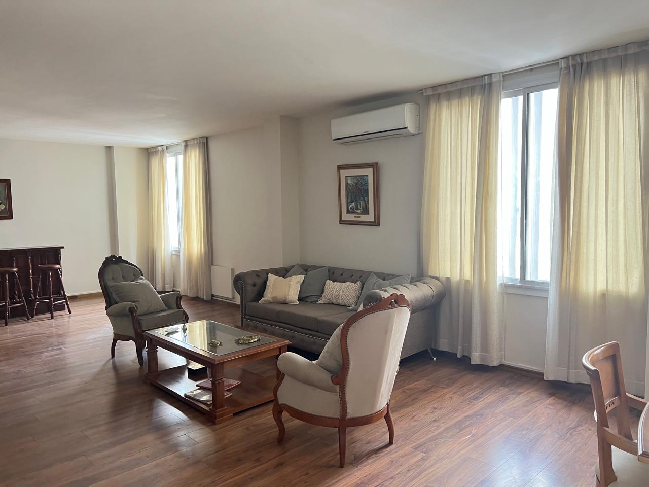 PISO EN VENTA BARRIO CENTRO CON COCHERA- APPTO CREDITO BANCOR.