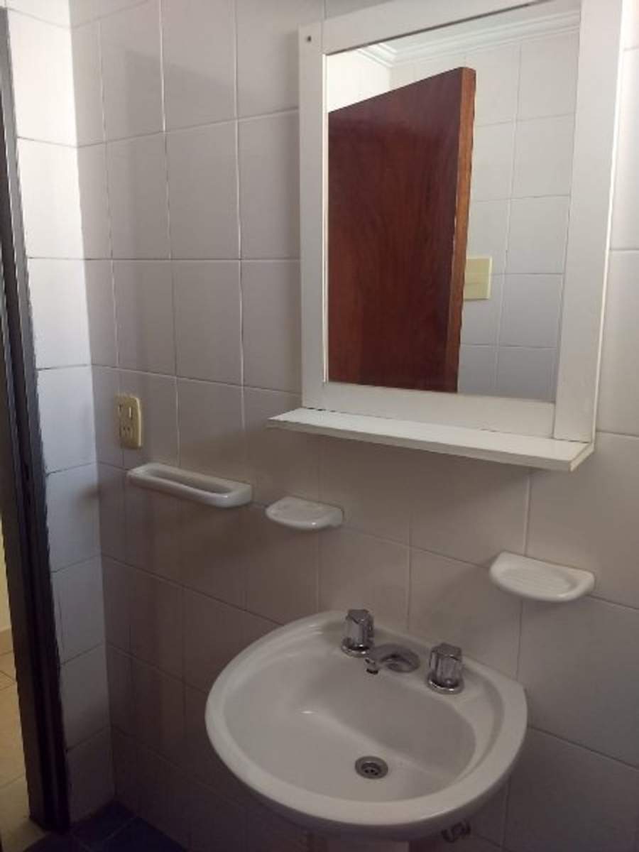 Alquilo dpto 1 dorm. Alta Córdoba.