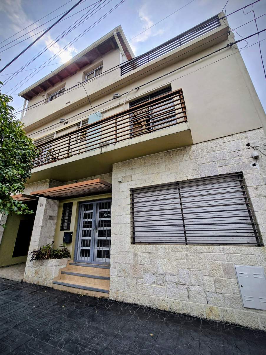 Venta de departamento de 1 dormitorio B Yapeyú al límite con B Gral.Paz