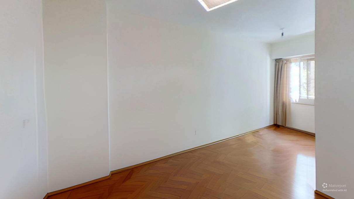 VENDO Departamento de 2 dormitorios frente con balcon, Rondeau entre Parana y Balcarce