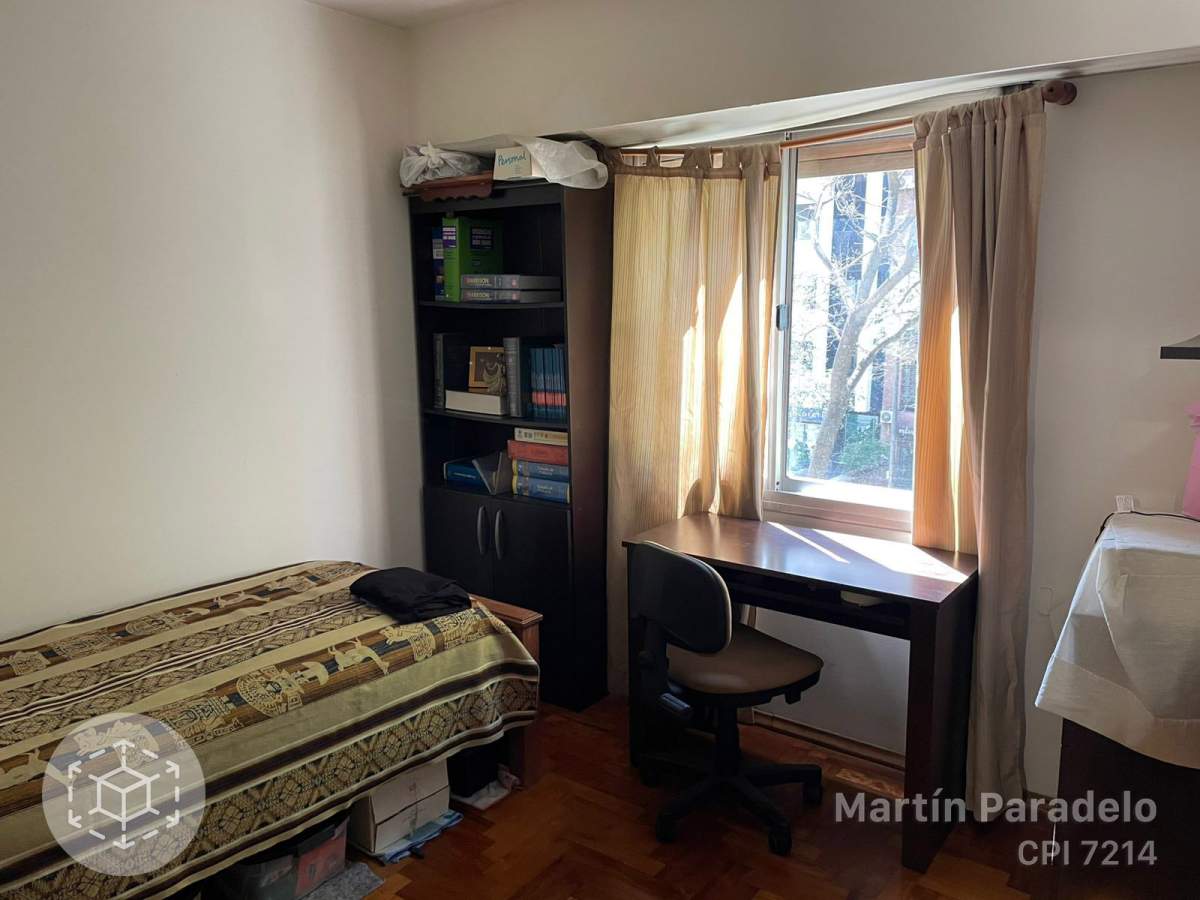 VENDO Departamento de 2 dormitorios frente con balcon, Rondeau entre Parana y Balcarce