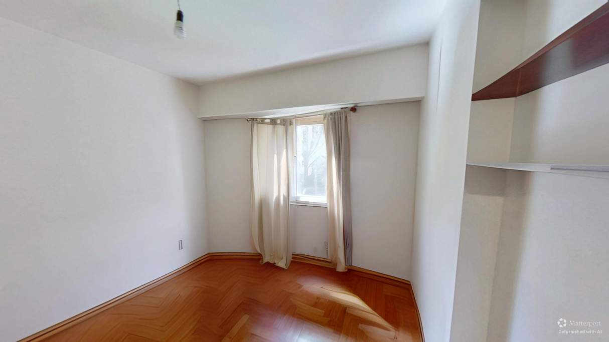 VENDO Departamento de 2 dormitorios frente con balcon, Rondeau entre Parana y Balcarce