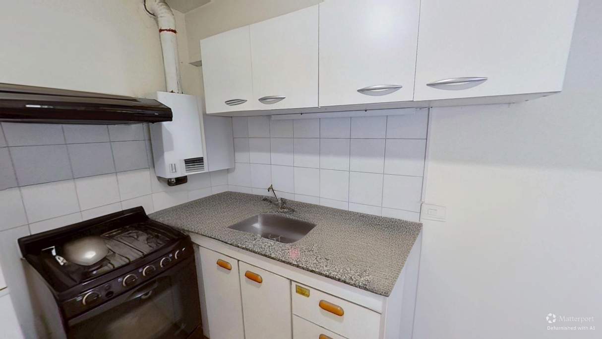 VENDO Departamento de 2 dormitorios frente con balcon, Rondeau entre Parana y Balcarce