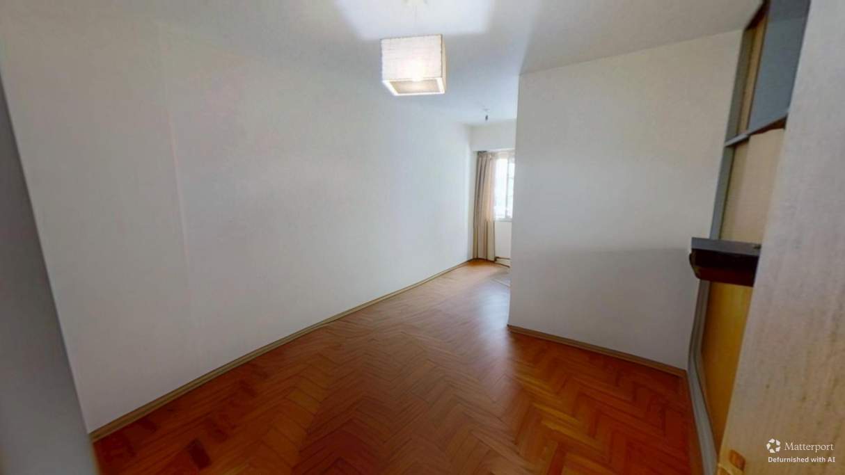 VENDO Departamento de 2 dormitorios frente con balcon, Rondeau entre Parana y Balcarce