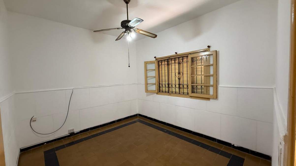 Casa en venta de 3 dormitorios en Alto Alberdi - Con renta