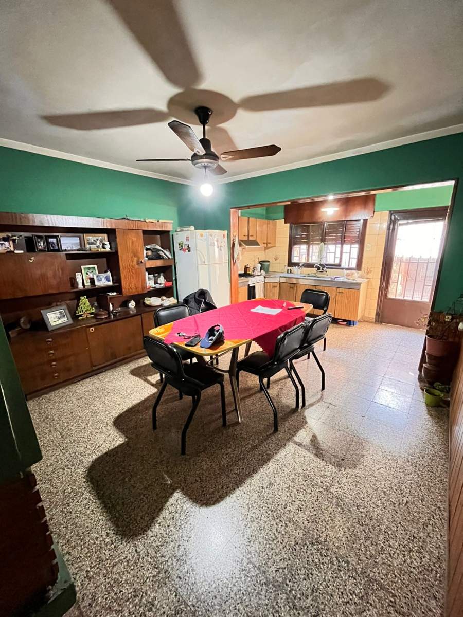 VENTA CASA CON POTENCIAL DE INVERSION - 3 DORM - VILLA AZALAIS
