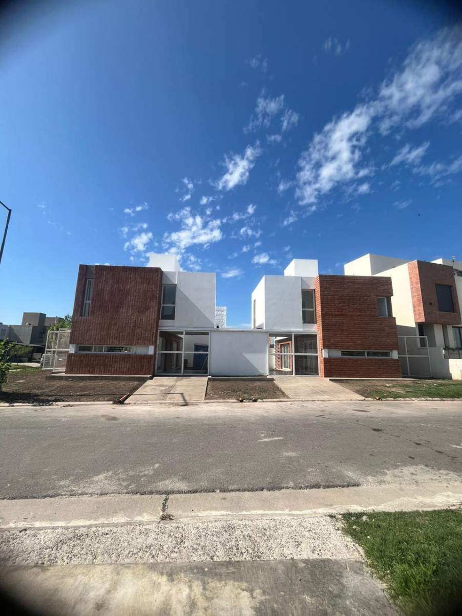YA VISTE LO QUE ES ESTE DUPLEX PARA VIVIR?  - VENTA EN LOMAS DE MANANTIALES