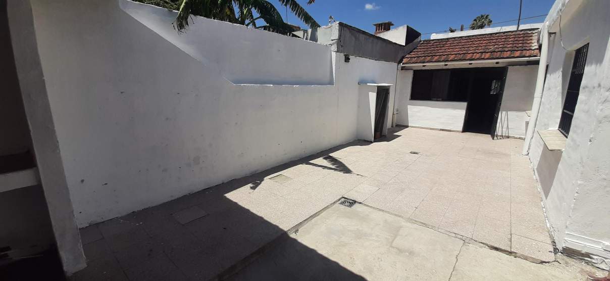 VENTA CASA CON PATIO GRANDE Y QUINCHO -  RESIDENCIAL SANTA ROSA