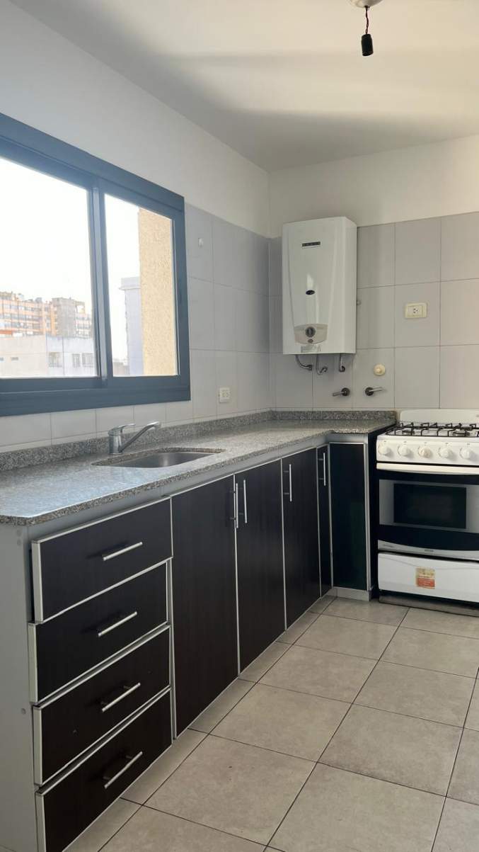 ALQUILER DEPTO 2 DORMITORIOS  Y 2 BAÑOS ZONA CENTRO!