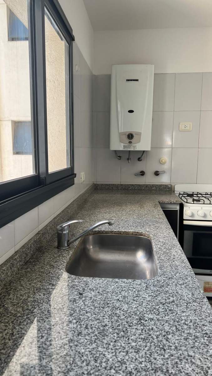 ALQUILER DEPTO 2 DORMITORIOS  Y 2 BAÑOS ZONA CENTRO!