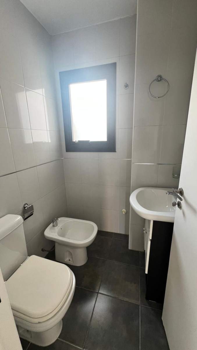 ALQUILER DEPTO 2 DORMITORIOS  Y 2 BAÑOS ZONA CENTRO!