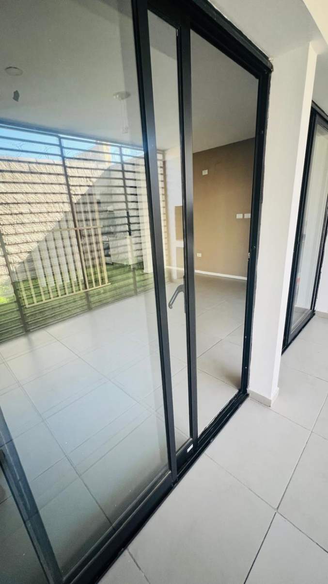 ALQUILER DUPLEX  3 DORMITORIOS EN LOMAS DEL CHATEAU!