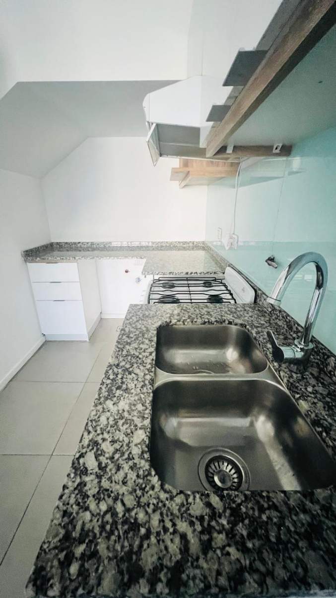 ALQUILER DUPLEX  3 DORMITORIOS EN LOMAS DEL CHATEAU!