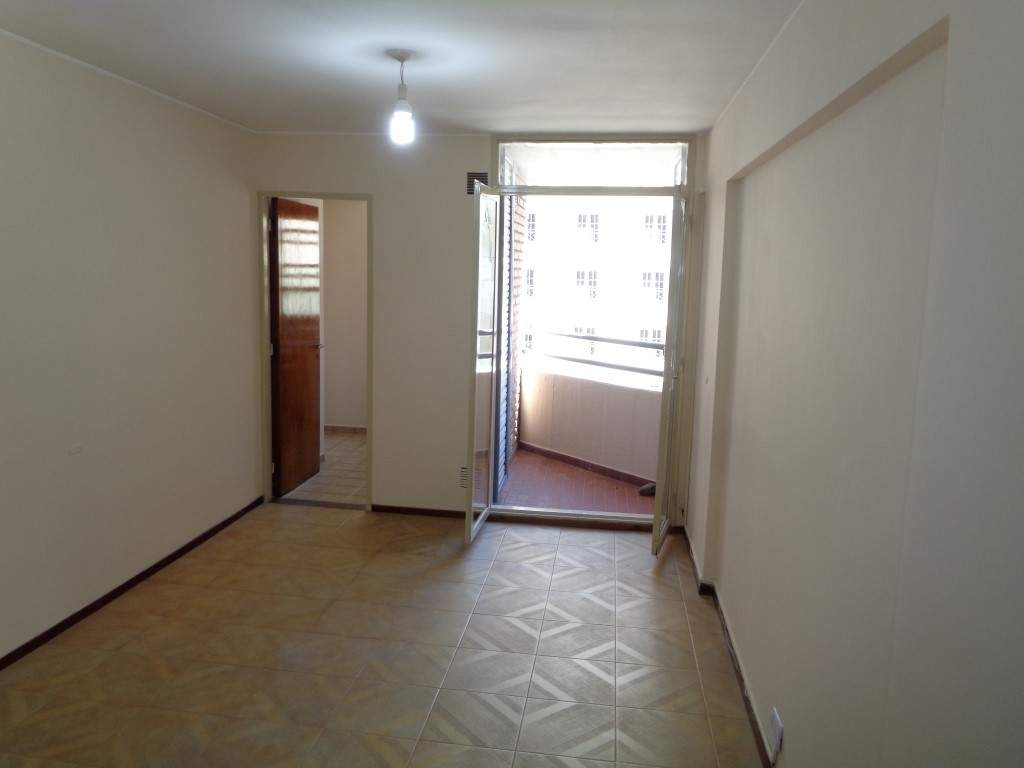 Centro - Excelente Departamento Externo de 1 Dormitorio, Amplio y Luminoso con 2 Balcones, Excelente Vista y Cocina Separada