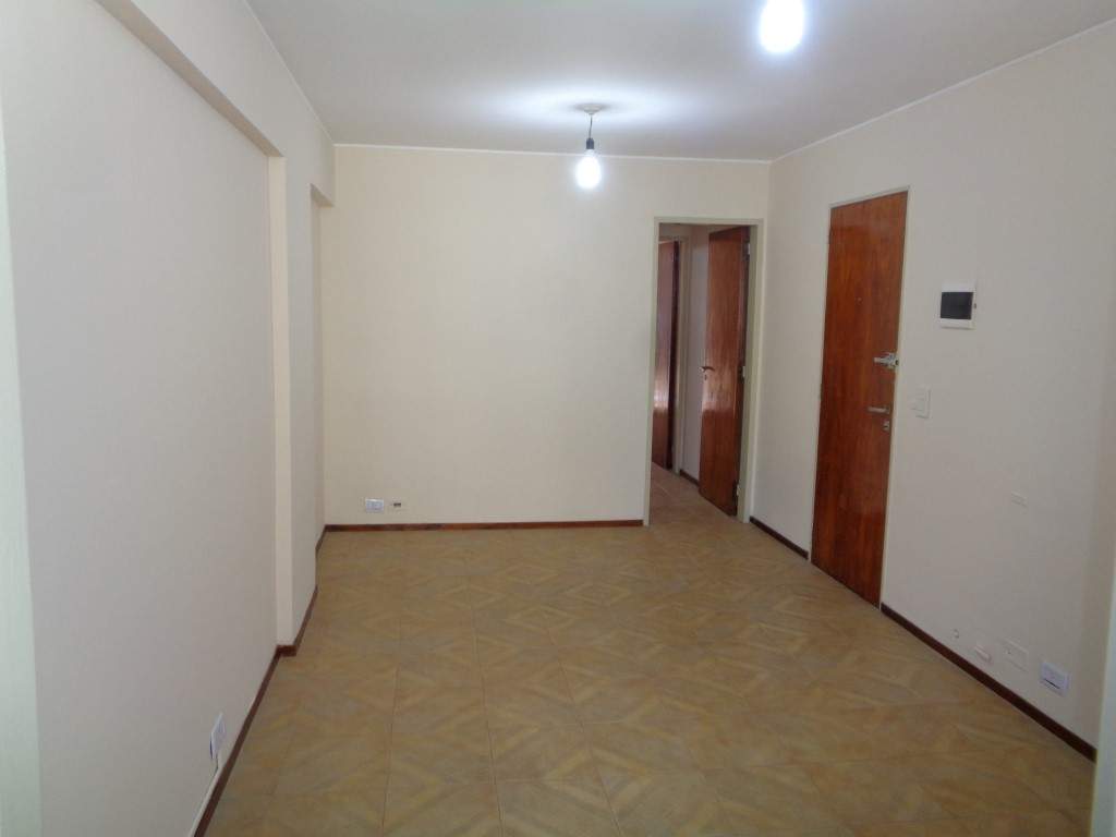 Centro - Excelente Departamento Externo de 1 Dormitorio, Amplio y Luminoso con 2 Balcones, Excelente Vista y Cocina Separada