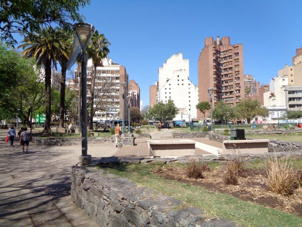 Centro - Excelente Departamento Externo de 1 Dormitorio, Amplio y Luminoso con 2 Balcones, Excelente Vista y Cocina Separada