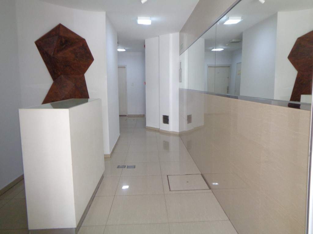 Barrio General Paz - Departamento de Categoría de 1 Dormitorio, Amplio y Luminoso con Balcón y Terraza Amplia con 2 Asadores