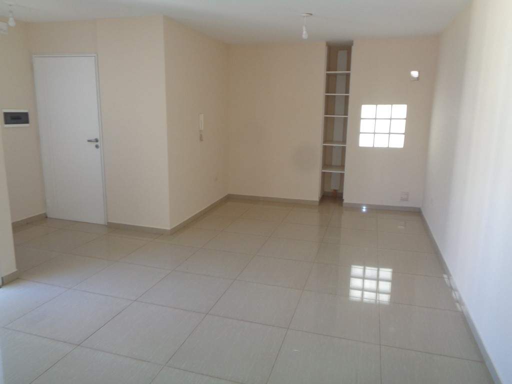 Barrio General Paz - Departamento de Categoría de 1 Dormitorio, Amplio y Luminoso con Balcón y Terraza Amplia con 2 Asadores