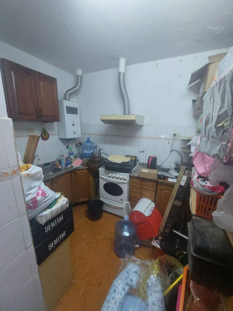 Casa  Local Comercial - VENTA (Cnel. Pringles al 100)