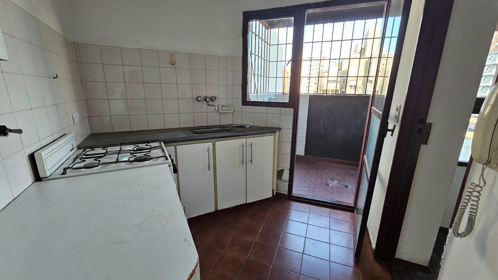 VENDO departamentos de un dormitorio Nueva Córdoba (Buenos Aires esq. Ambrosio Olmos) RENTA GARANTIZADA