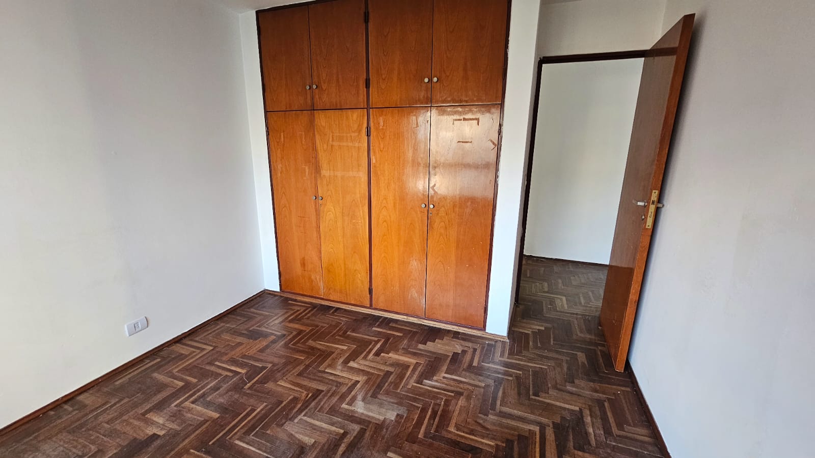 VENDO departamentos de un dormitorio Nueva Córdoba (Buenos Aires esq. Ambrosio Olmos) RENTA GARANTIZADA