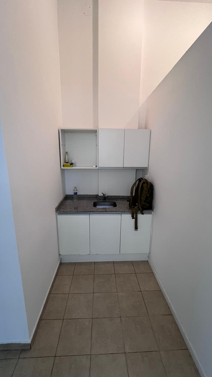 VENTA OFICINA CERRO DE LAS ROSAS