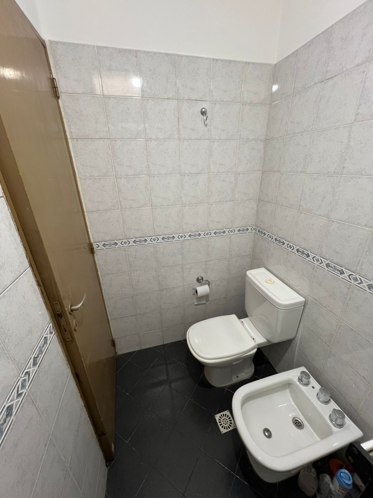 CASA EN VENTA B ALTO ALBERDI- 4 DORMITORIOS CCOCHERA