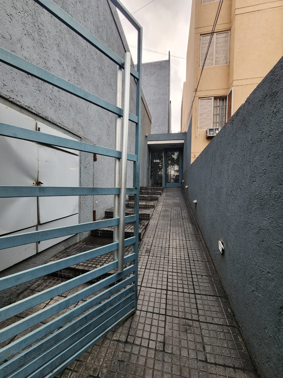 ALBERDI - SOL DE MAYO AL 100 - DEPTO EN VENTA