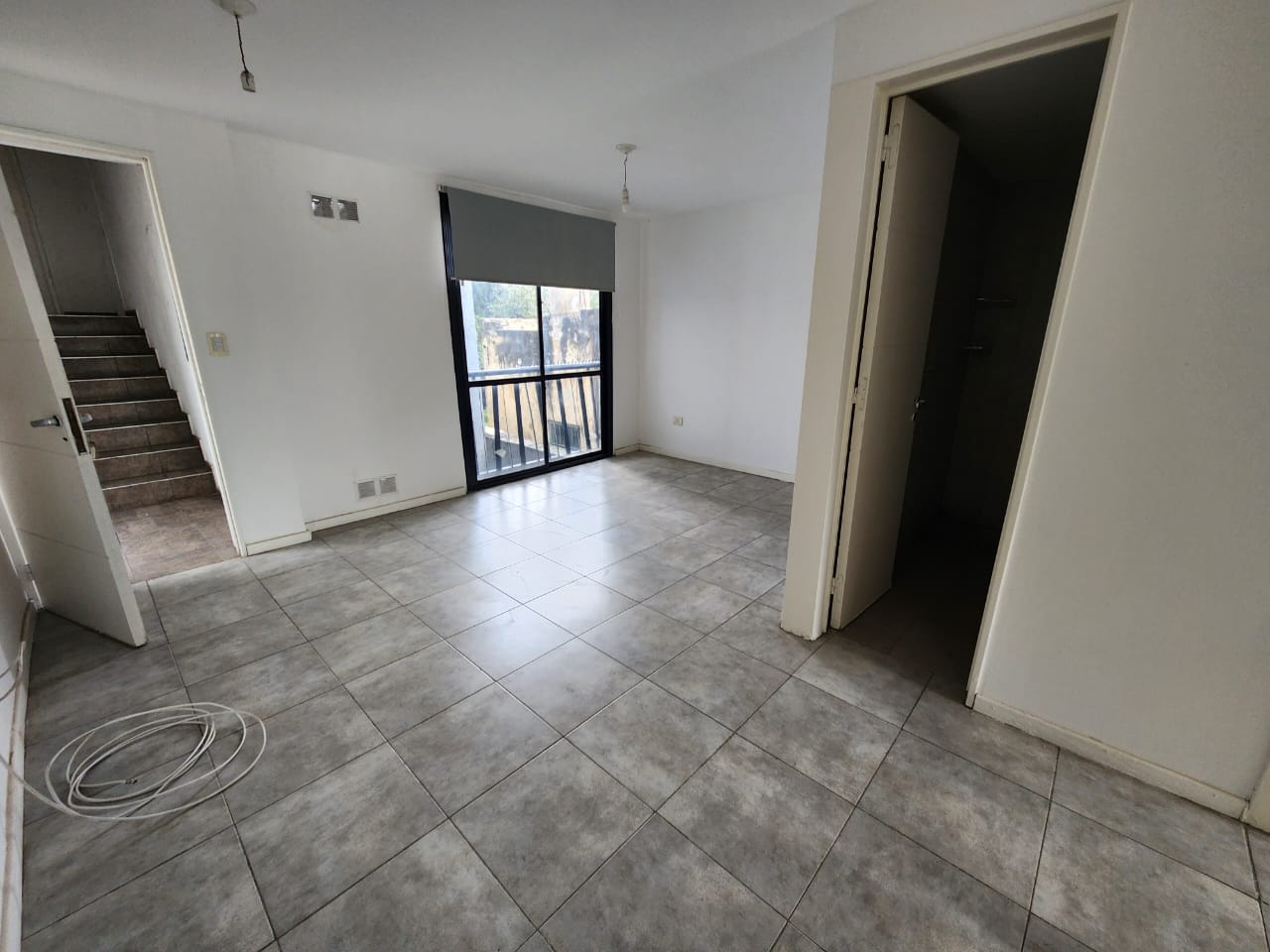 ALBERDI - SOL DE MAYO AL 100 - DEPTO EN VENTA