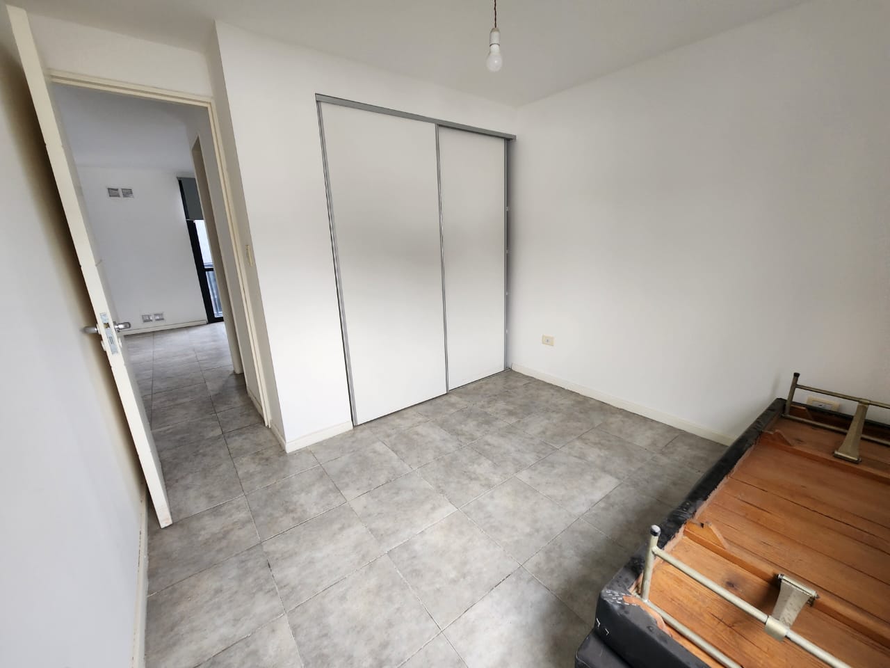 ALBERDI - SOL DE MAYO AL 100 - DEPTO EN VENTA