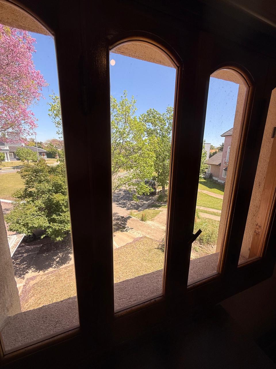 Valle Escondido Los Soles casa 4 domitorios 985m terreno