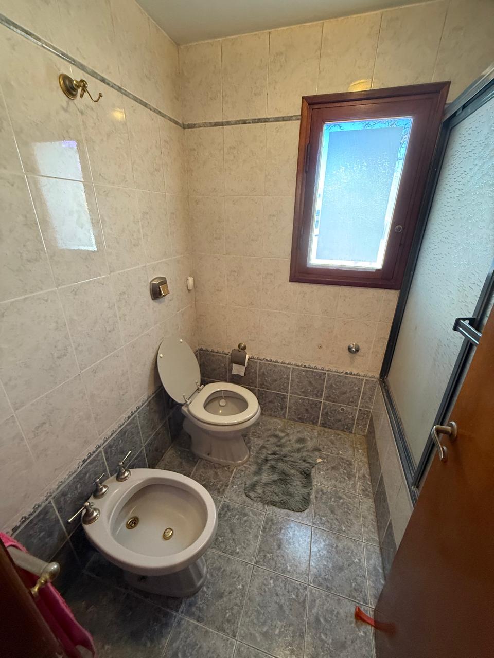 Valle Escondido Los Soles casa 4 domitorios 985m terreno