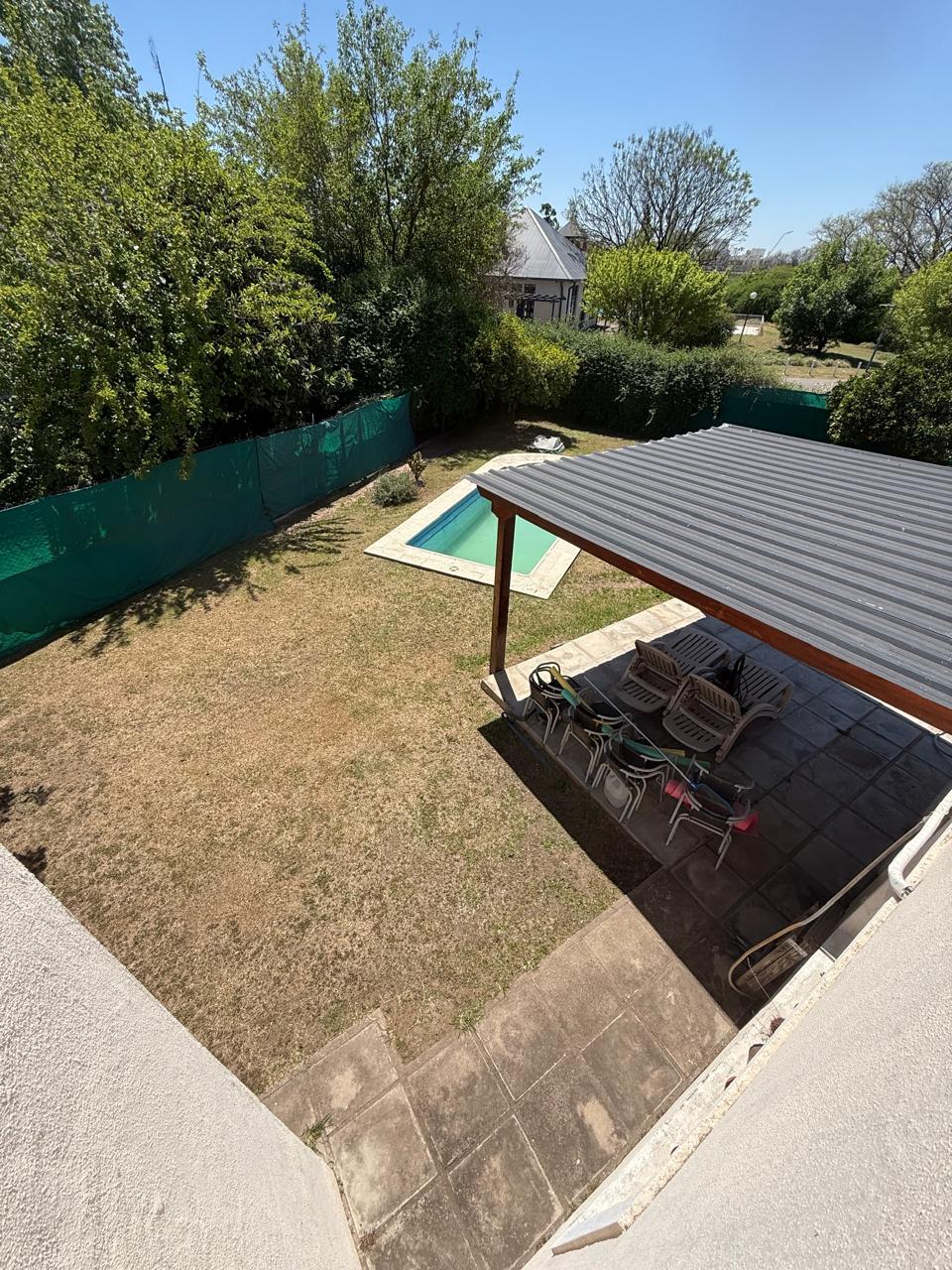 Valle Escondido Los Soles casa 4 domitorios 985m terreno