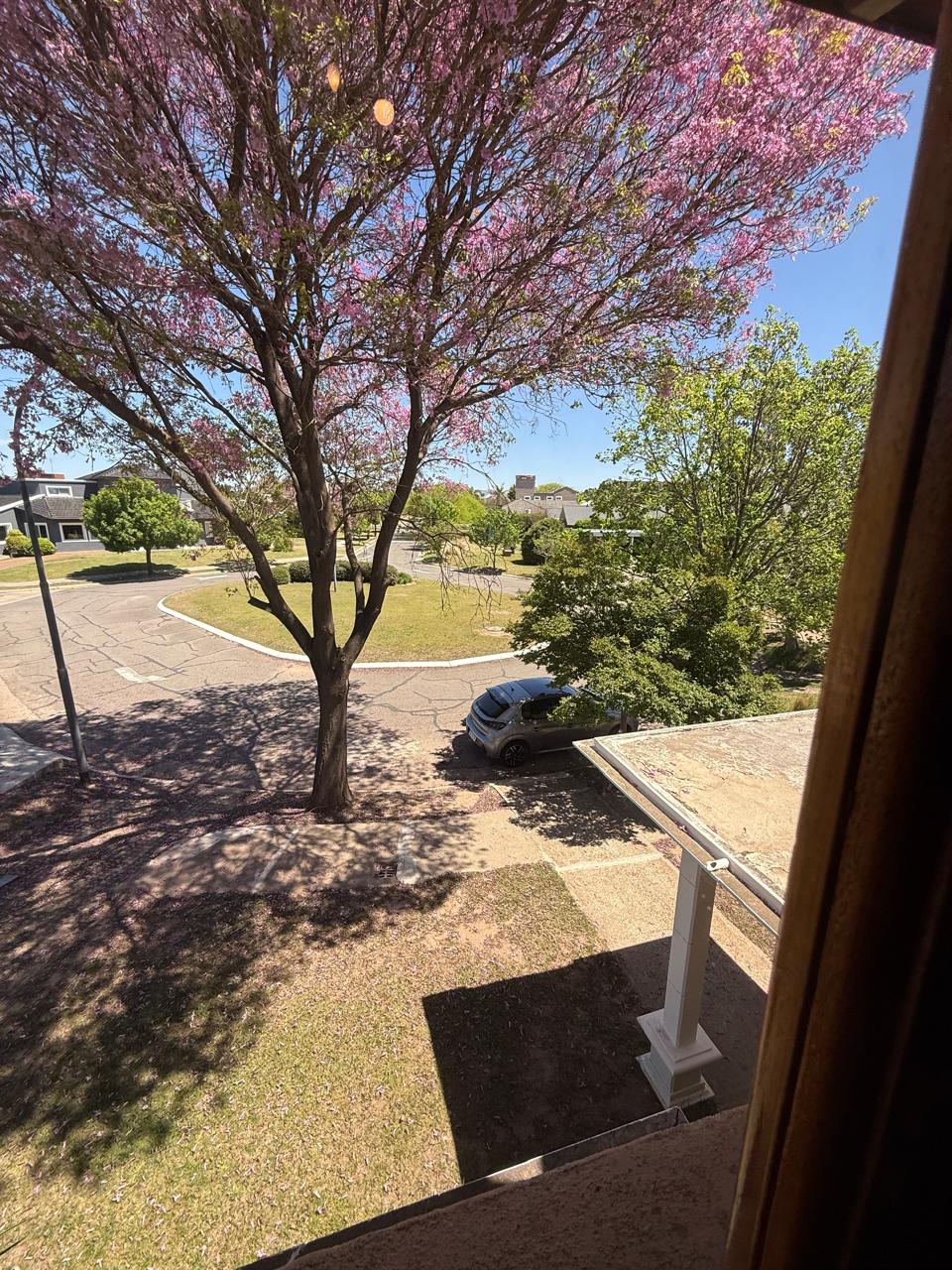 Valle Escondido Los Soles casa 4 domitorios 985m terreno