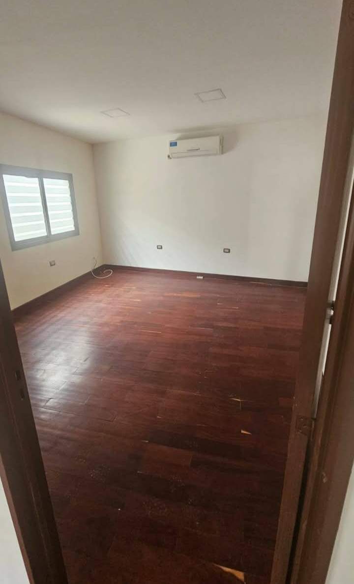 Alq. 4 Oficinas.B Jardín.