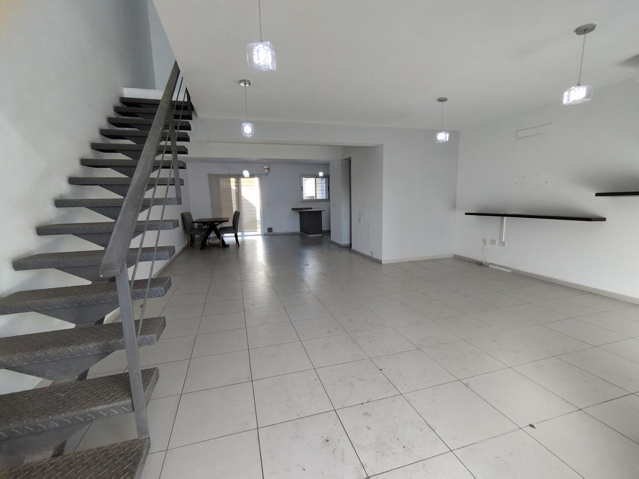 DUPLEX ALQUILER NUEVO URCA 3 DORMITORIOS