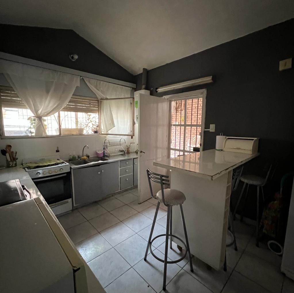 PARQUE VELEZ SARSFIELD CASA EN VENTA