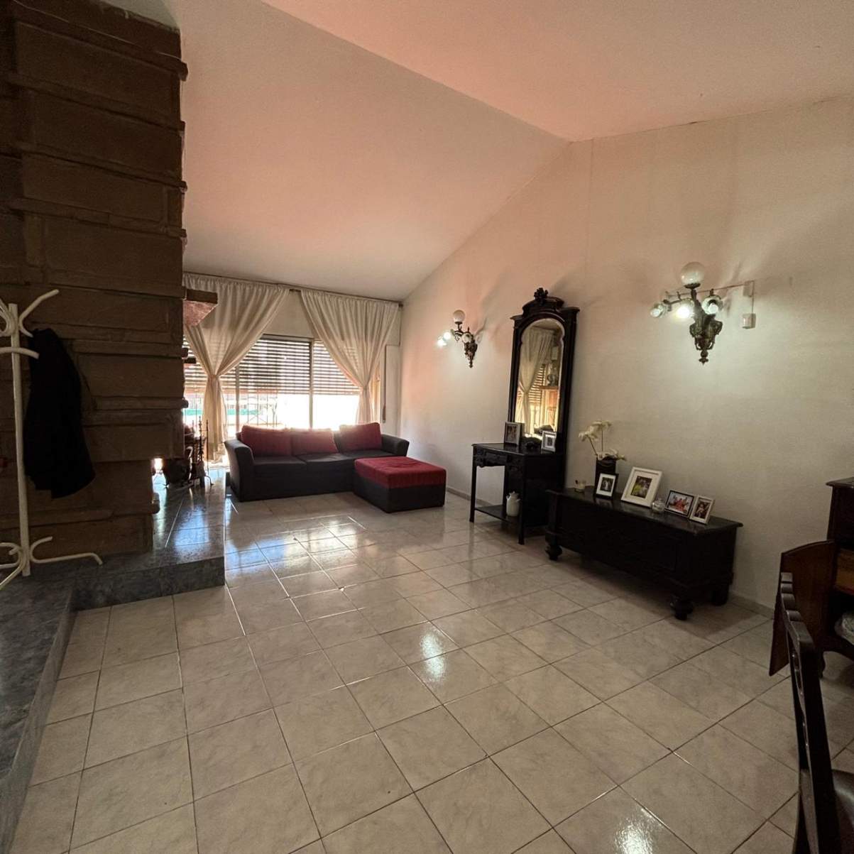 PARQUE VELEZ SARSFIELD CASA EN VENTA