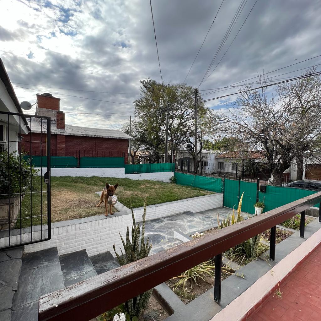 PARQUE VELEZ SARSFIELD CASA EN VENTA