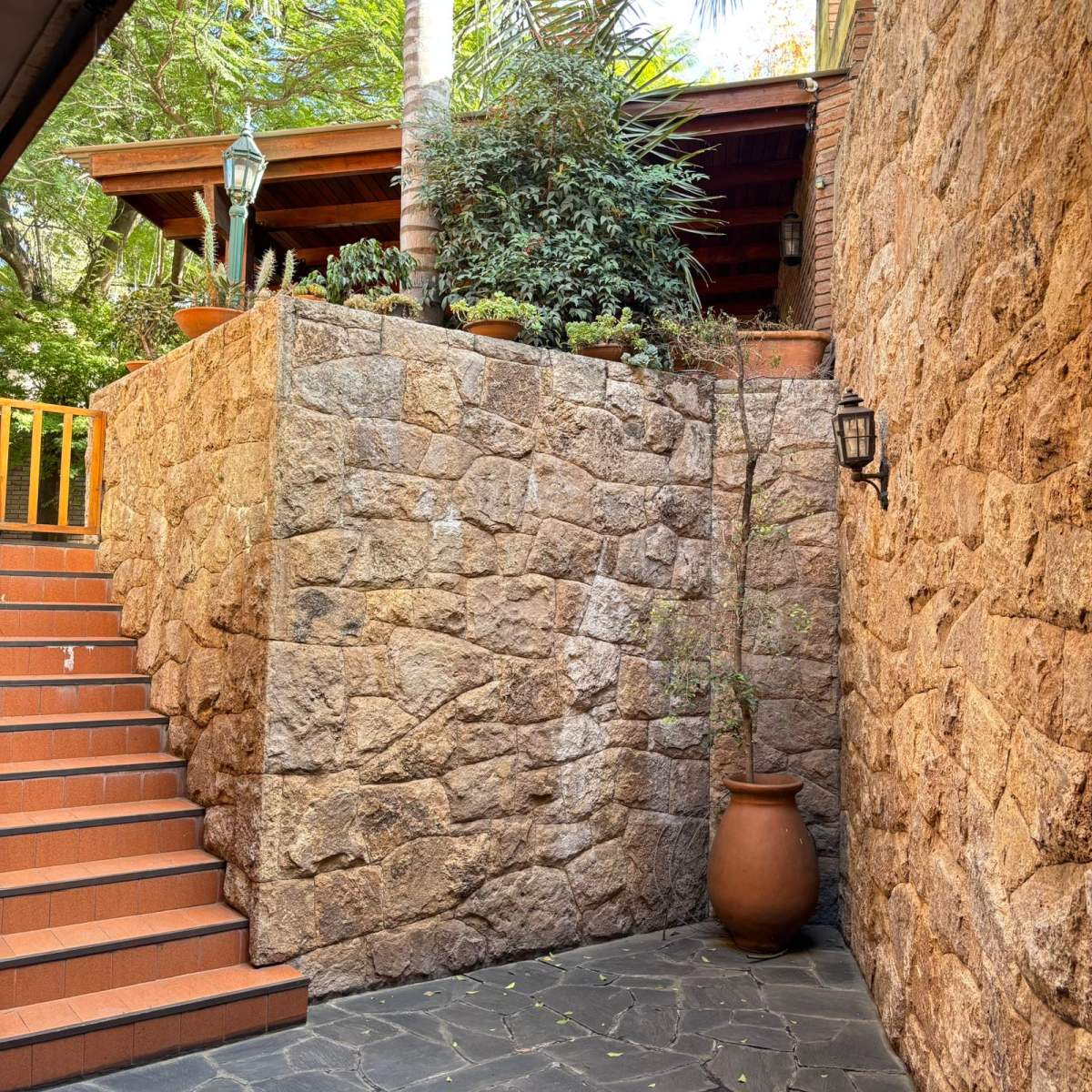 VENTA JARDIN ESPINOSA CASA UNICA