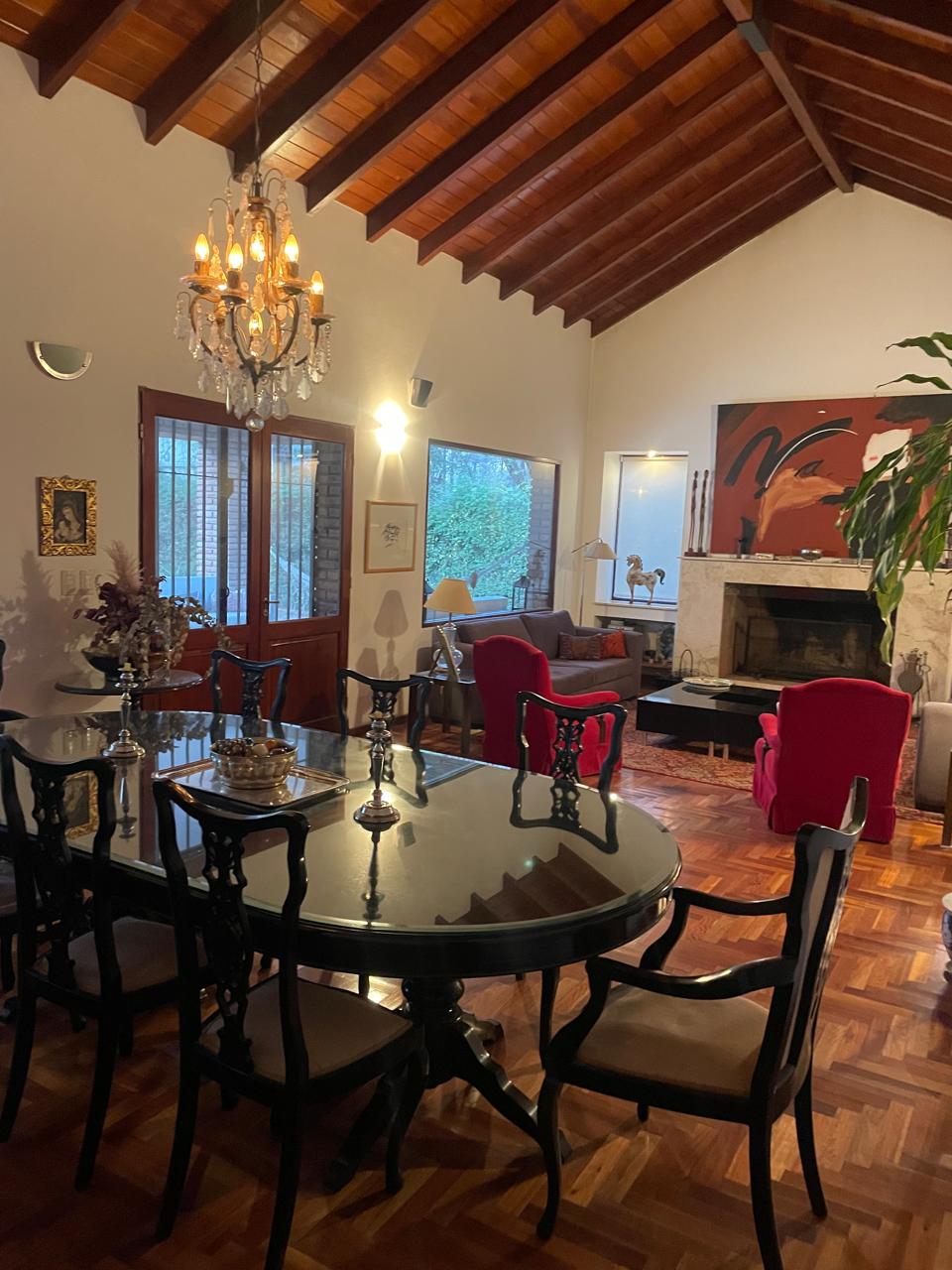 VILLA ALLENDE LOMAS CASA EN VENTA 5 dormitorios 3500 metros de terreno