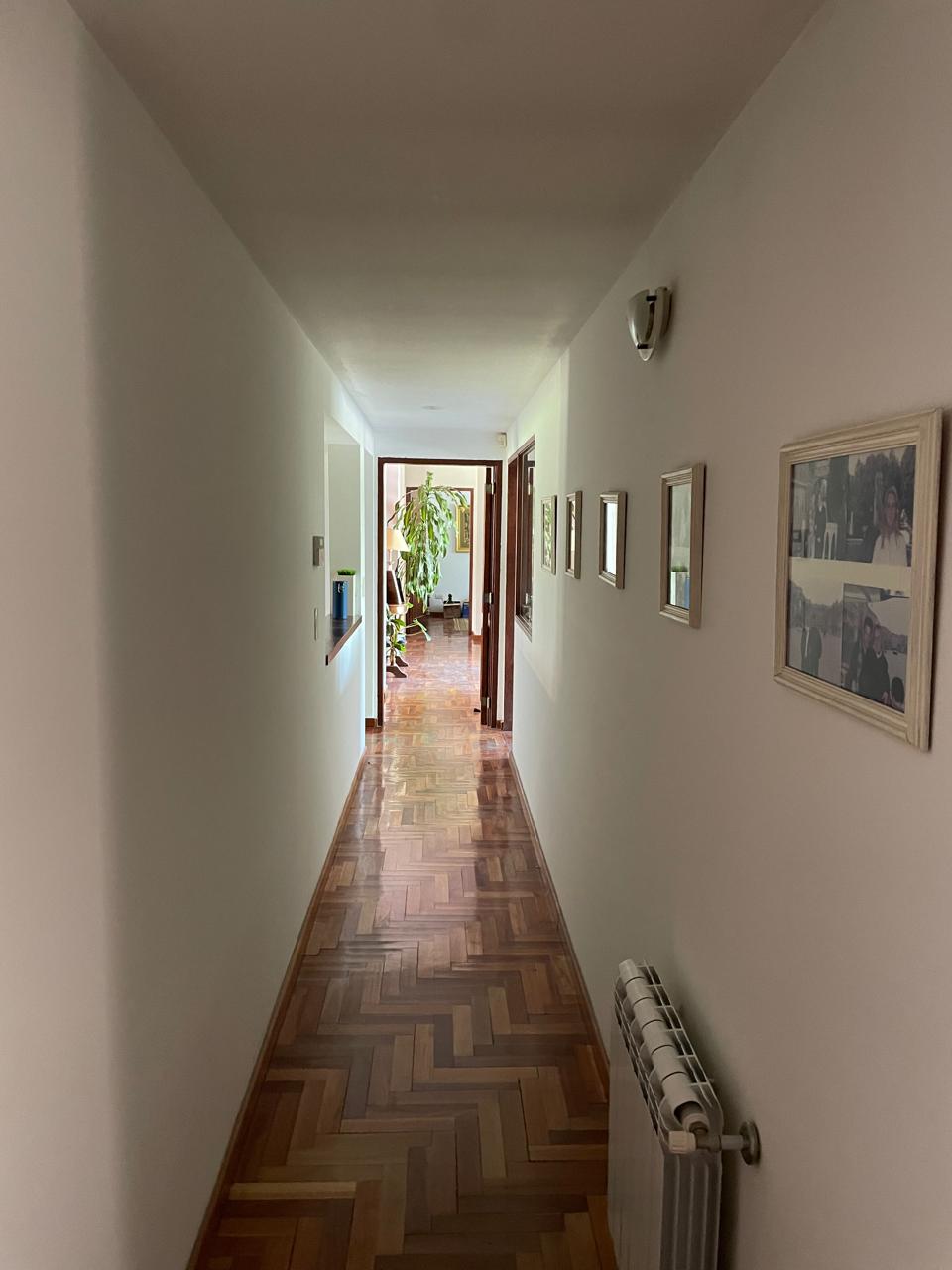 VILLA ALLENDE LOMAS CASA EN VENTA 5 dormitorios 3500 metros de terreno