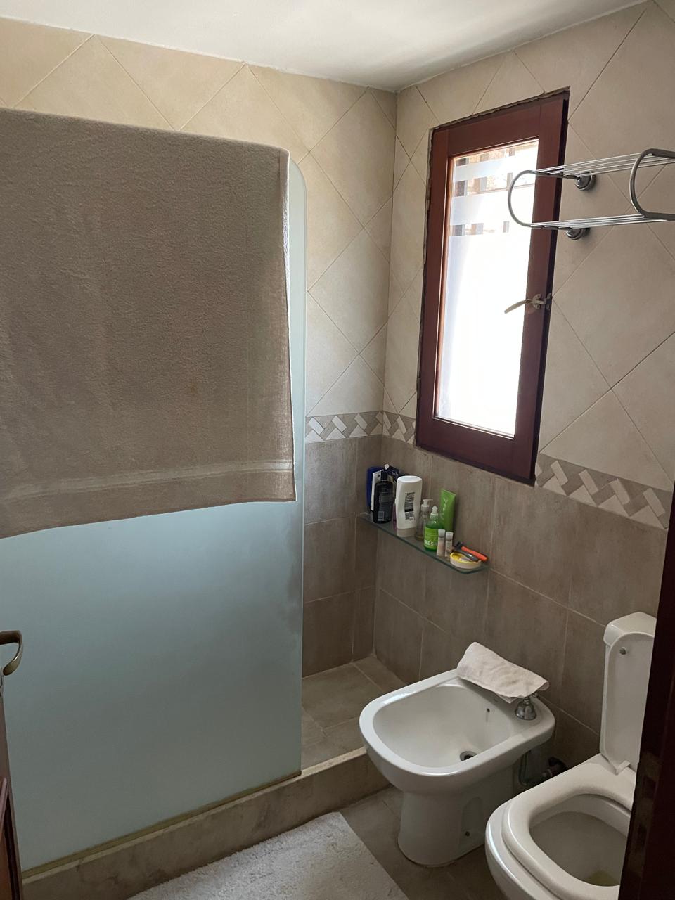 VILLA ALLENDE LOMAS CASA EN VENTA 5 dormitorios 3500 metros de terreno