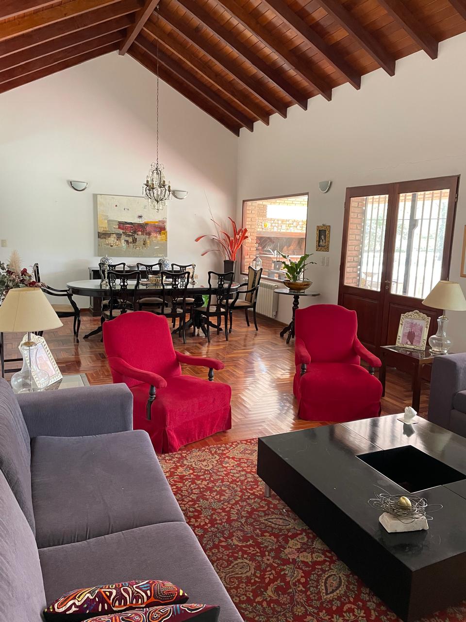 VILLA ALLENDE LOMAS CASA EN VENTA 5 dormitorios 3500 metros de terreno