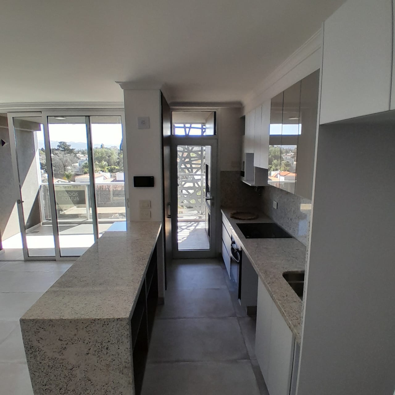 CONDOMINIO CASAGRANDE LAPLACE desde u$ 350.000